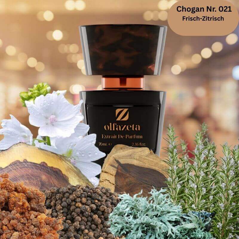 Schwarzer 70-ml-Flakon des Chogan Herrenparfums Nr. 021 mit frisch-zitrischen Duftnoten, umgeben von Blüten, Hölzern, Harzen und Gewürzen.