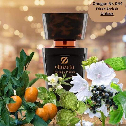 Schwarzer 70-ml-Flakon des Chogan Parfums Nr. 044 mit frisch-zitrischen Unisex-Duftnoten, umgeben von Zitrusfrüchten, Blüten und aromatischen Pflanzen.
